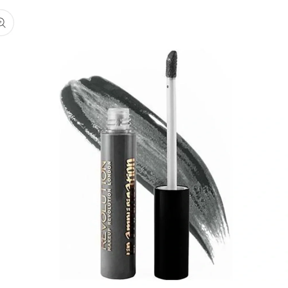 Revolution Lip Amplification‎ – Shade Limitless